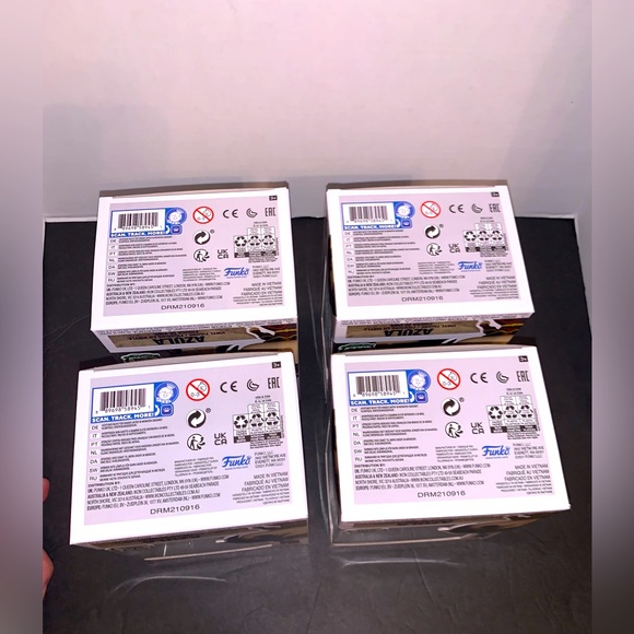 New Exclusive Big Apple Azula Funko Pop from Avatar The Last Airbender - Picture 10 of 11